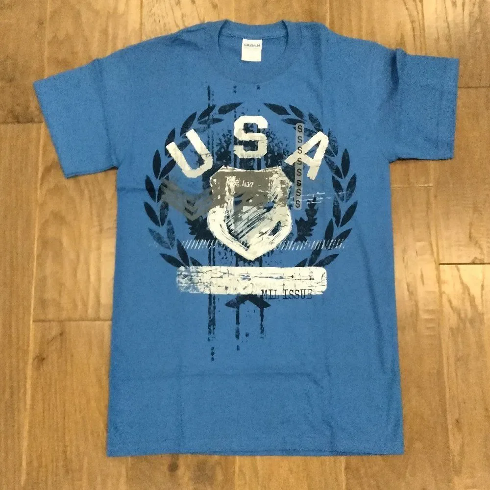 Gildan Unisex SMALL Royal Blue USA Shield Short Sleeve Crewneck T-shirt NEW